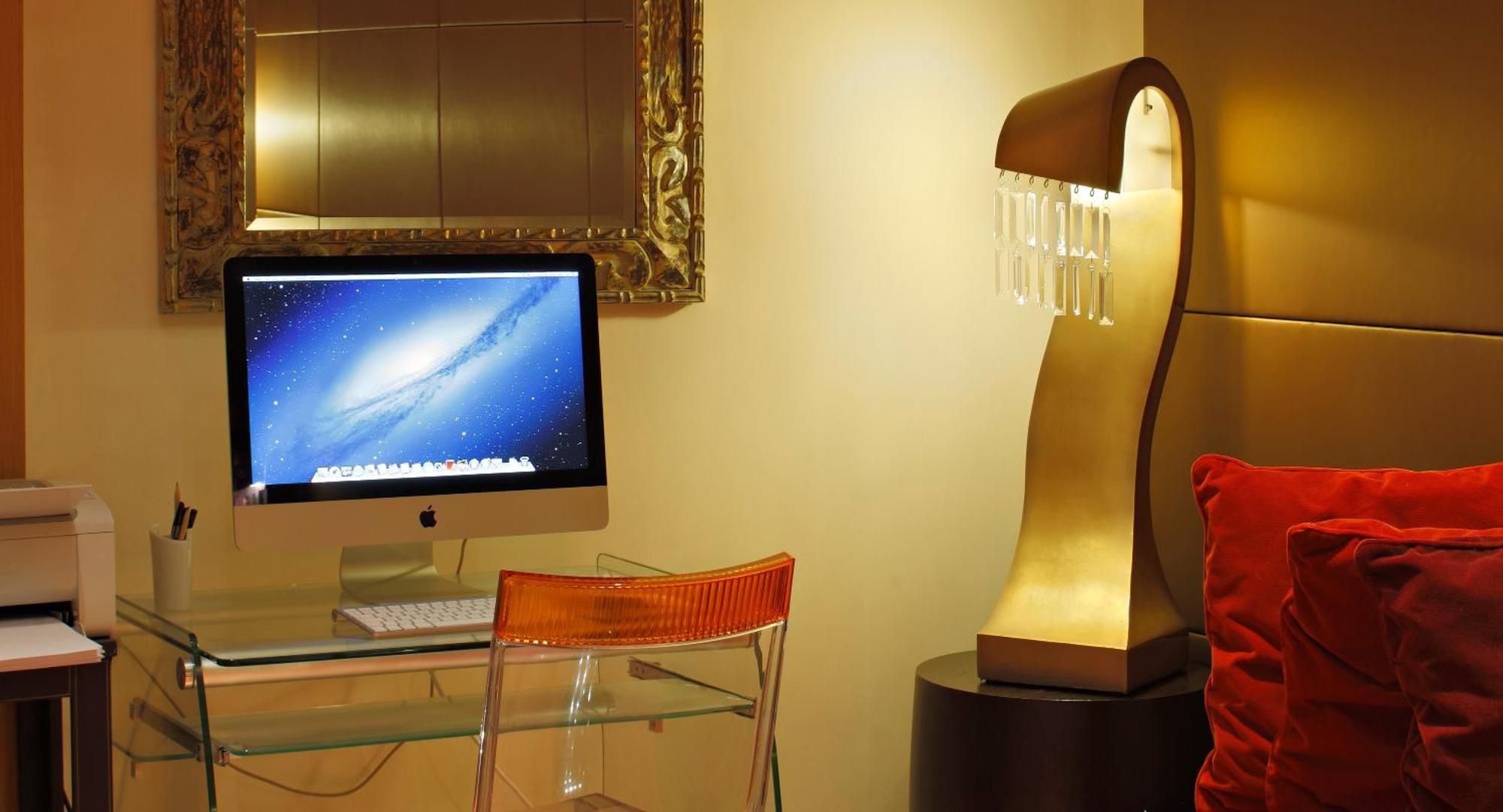 Hotel Westside Arc De Triomphe 4*