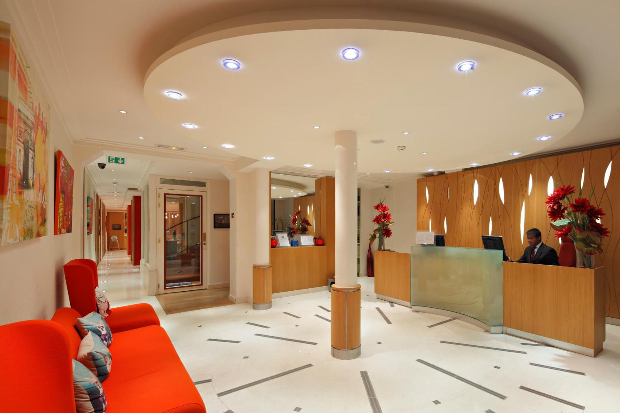 Westside Arc De Triomphe 4*