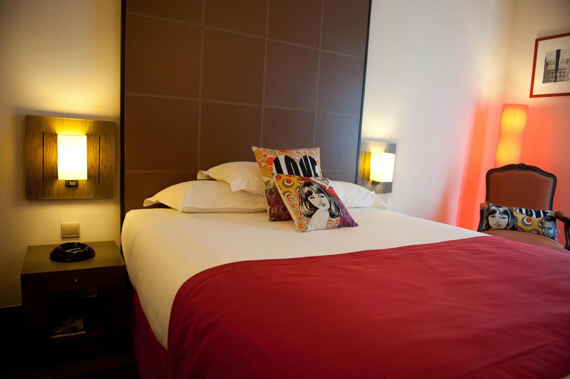 Westside Arc De Triomphe Hotel