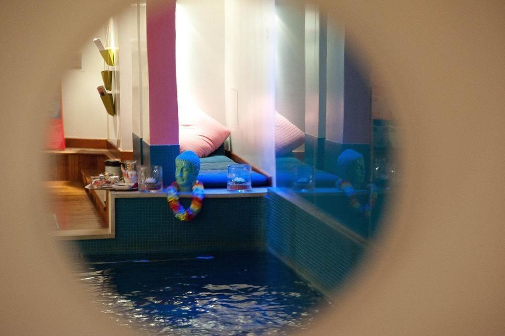 Westside Arc De Triomphe Hotel 4*