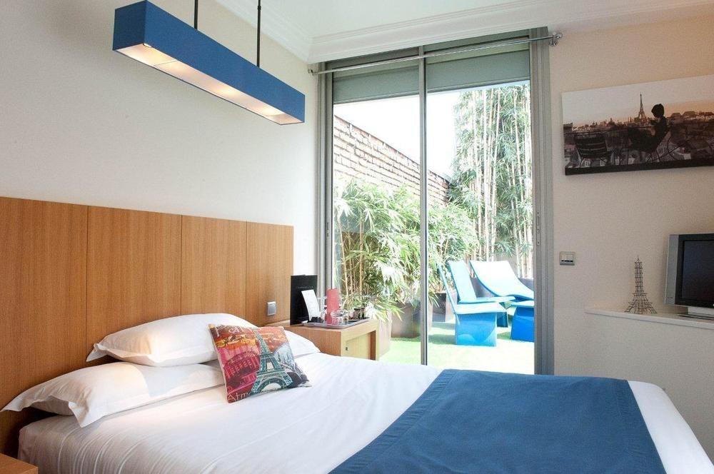 Hotel Westside Arc De Triomphe 4*